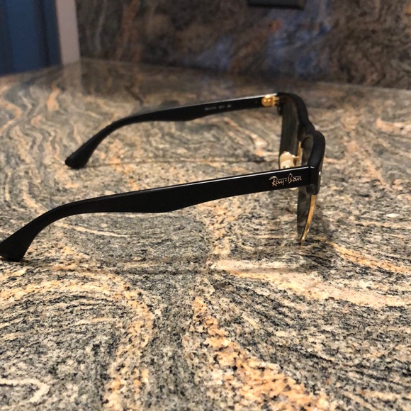 Ray ban Sunglasses - Picture 2 of 3